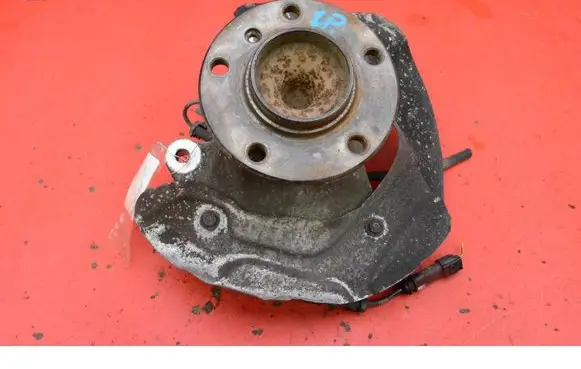 BMW 7 F01 F02 F03 F04 Front wheel hub spindle knuckle 679228604