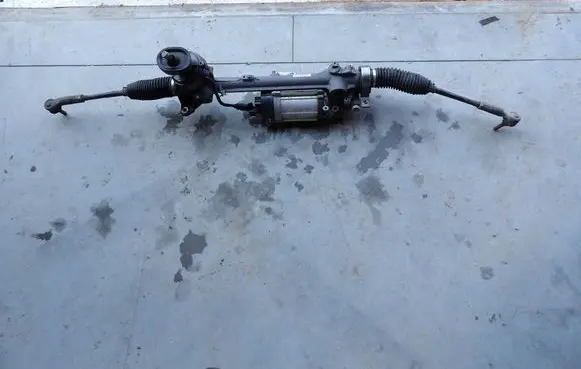 Volkswagen Touran I Steering rack 1K1423051CC 1K1909144K
