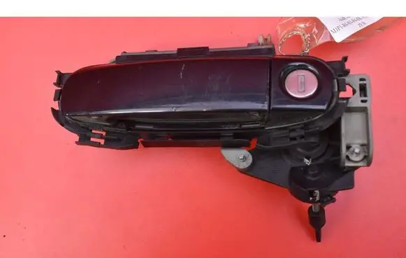 Audi A3 S3 8P Front door exterior handle 