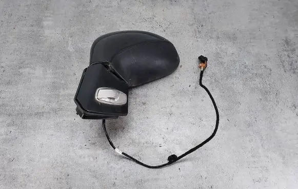 Front door electric wing mirror