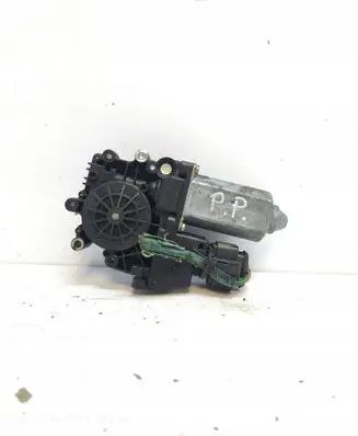 Audi A3 S3 8L Front door window regulator motor 0536001401