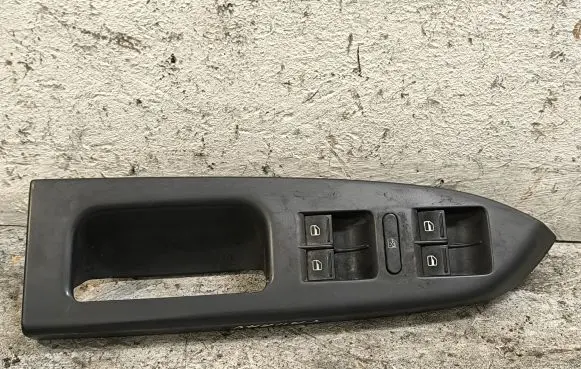 Volkswagen Touran I Electric window control switch 1T1867371H