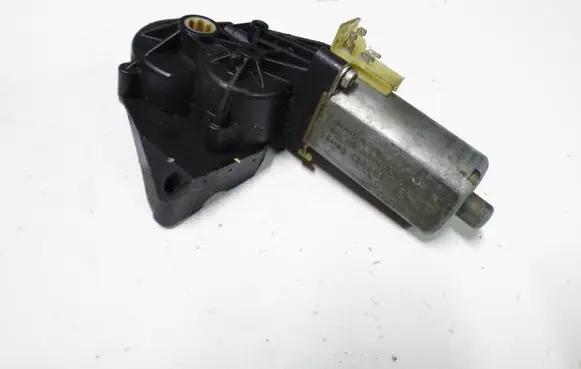 Mercedes-Benz E C207 W207 Seat adjustment motor 0390203333
