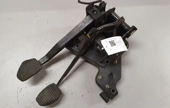 Peugeot 407 Pedal assembly 9654751080