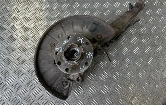 Audi Q7 4L Front wheel hub spindle knuckle 7L0407258A