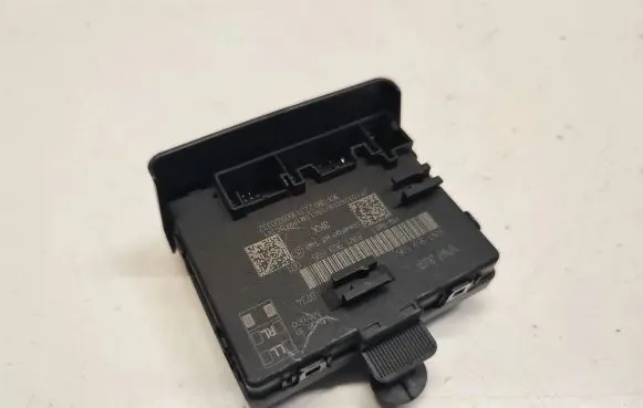 Audi Q5 SQ5 Door control unit/module 8W1959595