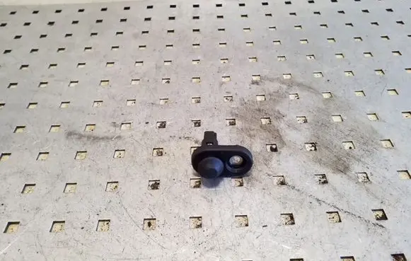 Toyota Avensis T250 Front door sensor 