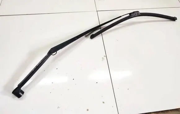 Toyota Corolla E120 E130 Front wiper blade arm