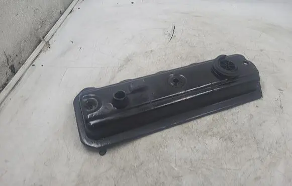 Audi A4 S4 B5 8D Rocker cam cover