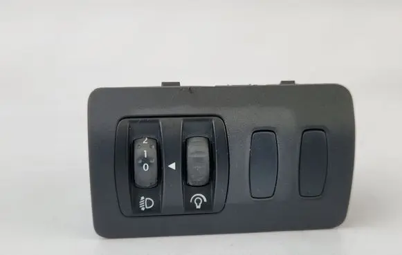 Renault Clio III Headlight level height control switch 88020001 8200095495B