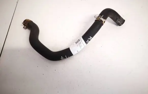 Toyota RAV 4 (XA40) Engine coolant pipe/hose