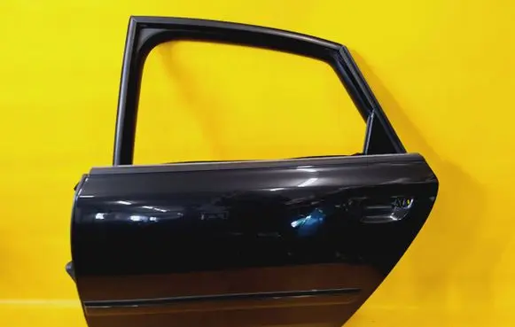 Audi A8 S8 D3 4E Rear door