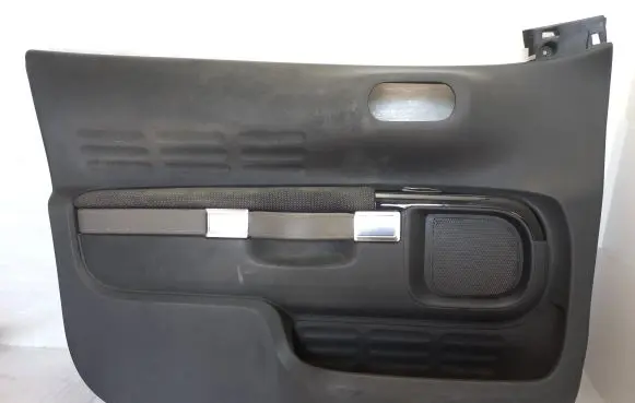 Citroen C4 Cactus Front door card panel trim 156070672