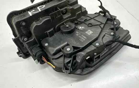 BMW X3 G01 Front door lock 9492101