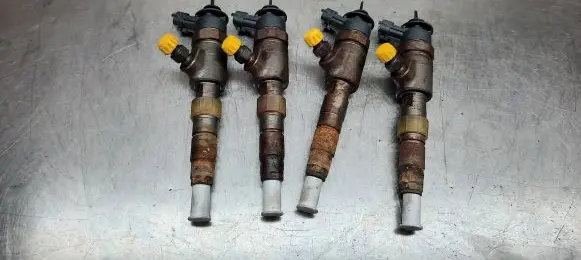 Citroen C4 II Fuel injectors set 