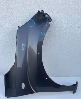 Suzuki Ignis Fender 