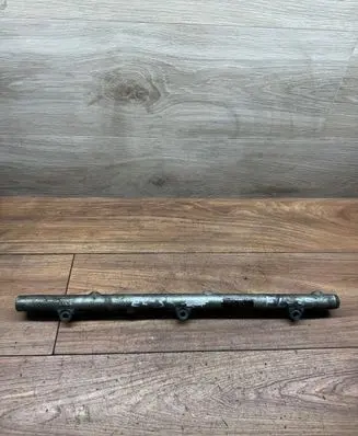 BMW 5 E60 E61 Fuel main line pipe 0445216002 0024957