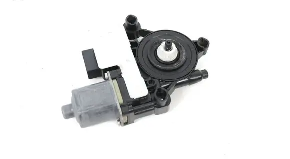 Mercedes-Benz CLC CL203 Rear door window regulator motor 0130822725 5Q0959811A