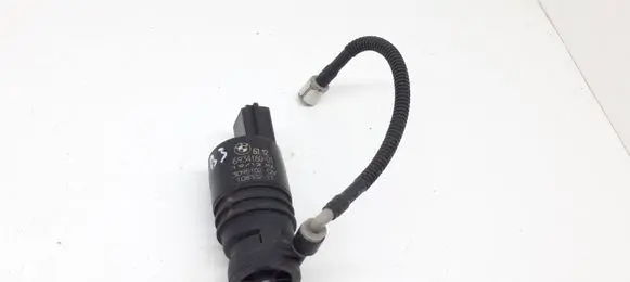 Windshield washer spray nozzle