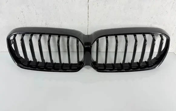 BMW 5 G30 G31 G38 Front bumper upper radiator grill 