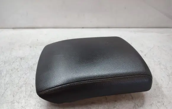 Nissan Pathfinder R51 Armrest 
