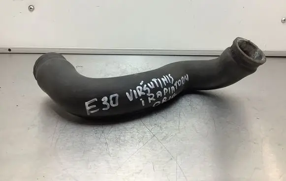 BMW 3 E30 Coolant pipe/hose