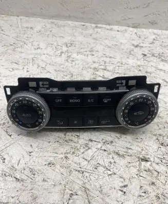 Mercedes-Benz C W204 Climate control unit 2049009104