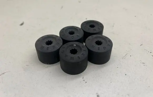 Volkswagen Polo V 6R Wheel nut cap/cover 