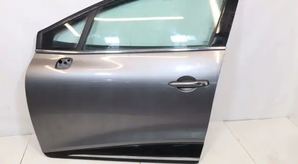 Renault Clio IV Front door 