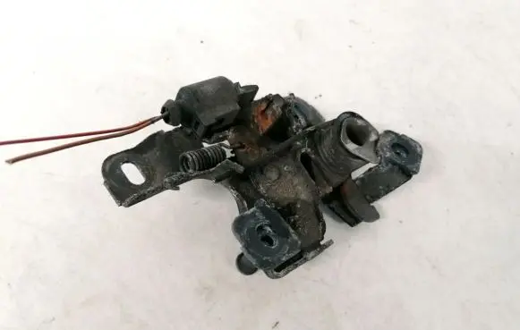 Audi TT Mk1 Engine bonnet/hood lock/catch