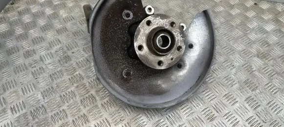 Audi A7 S7 4G Rear wheel hub spindle/knuckle 