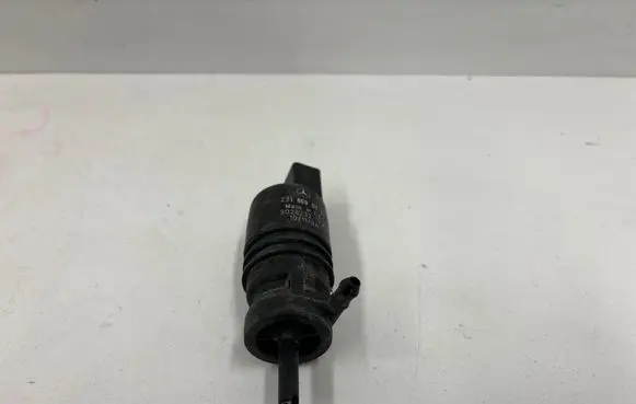 Mercedes-Benz CLS C218 X218 Windscreen/windshield washer pump A2218690121 3028232