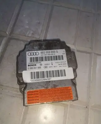 Audi A4 S4 B7 8E 8H Airbag control unit/module 8E0959655G 0285001668