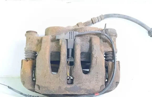 Mercedes-Benz Vito Viano W639 Front brake caliper 2X4828 928900