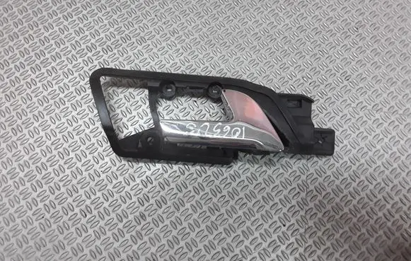 Volkswagen Polo IV 9N3 Rear door interior handle