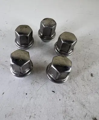 Jeep Grand Cherokee WL Nuts/bolts 