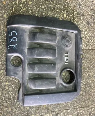 Skoda Octavia Mk2 (1Z) Engine cover (trim) 03G103925BK
