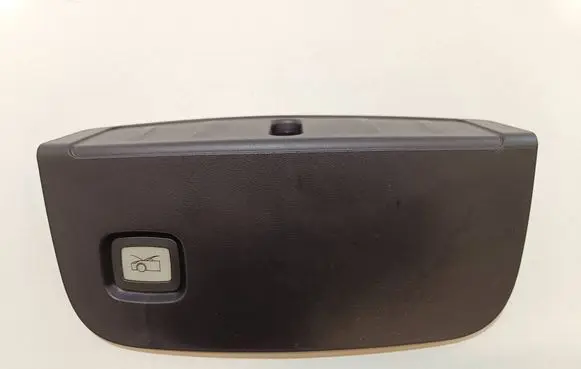 Tesla Model 3 Engine bonnet/hood lock trim molding 109585800D