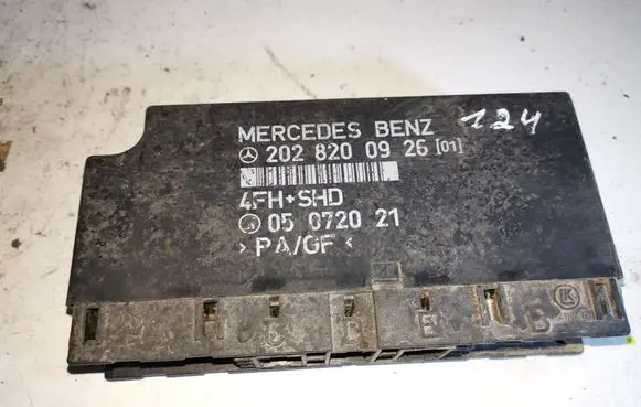 Mercedes-Benz C W202 Comfort/convenience module 2028200926 05072021