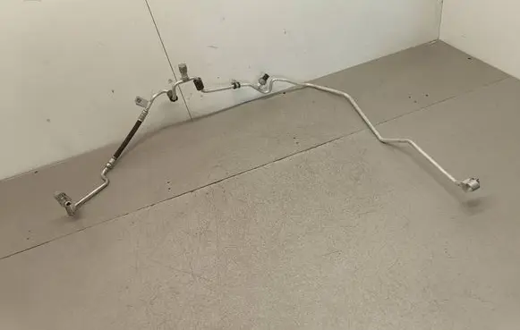 Air conditioning (A/C) pipe/hose
