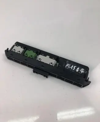 Volkswagen PASSAT B8 Hazard light switch 3G0927132A