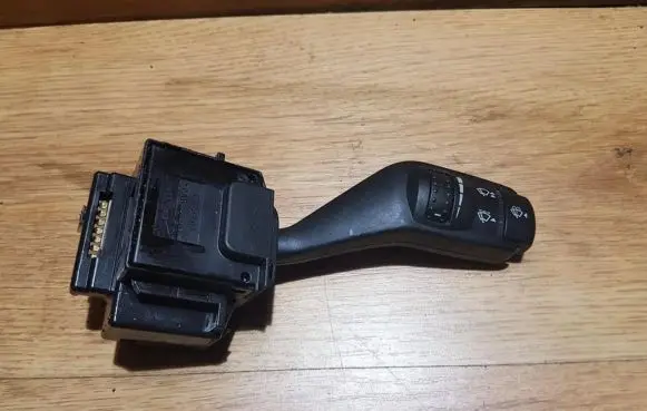 Ford Focus Wiper control stalk 17d346a