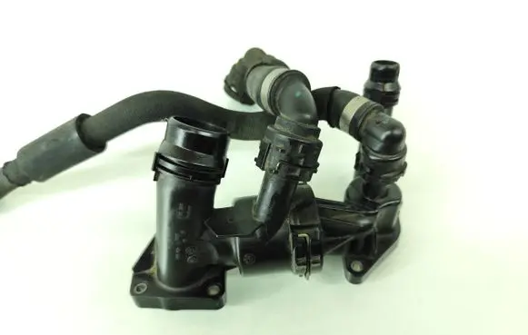 Thermostat/thermostat housing