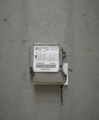 Volkswagen Golf V Airbag control unit/module 1K0909605R