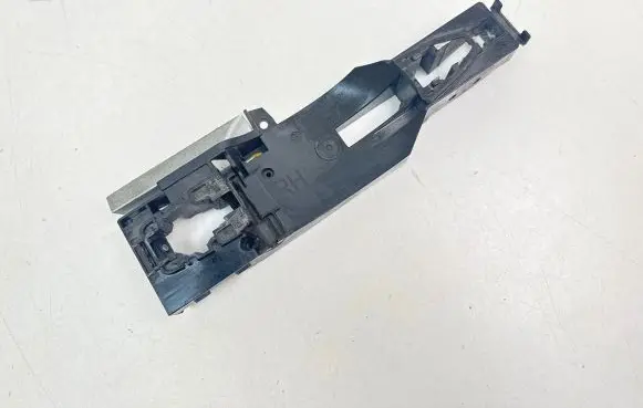 Nissan Qashqai Rear door exterior handle/bracket 21133 80610 21314