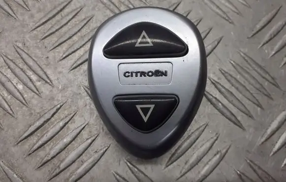 Citroen C5 Suspension ride height/mode switch 9633261277