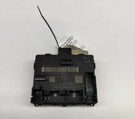 Volkswagen Golf VIII Door control unit/module 5Q0959593L 5Q0959593F