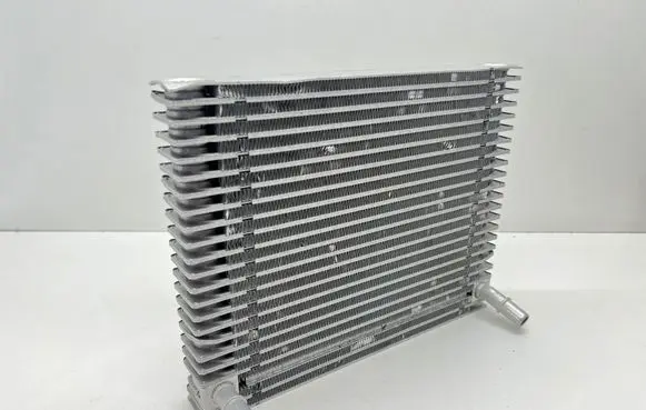 BMW X5M G05 F95 Engine oil radiator 7887304