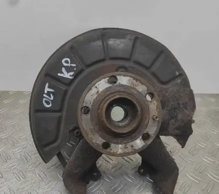 Skoda Octavia Mk2 (1Z) Front wheel hub
