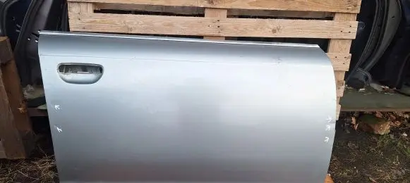 Audi A6 S6 C6 4F Front door
